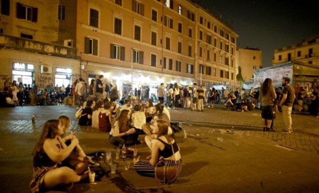 Campidoglio-continua-la-stretta-sulle-zone-della-movida-989×600